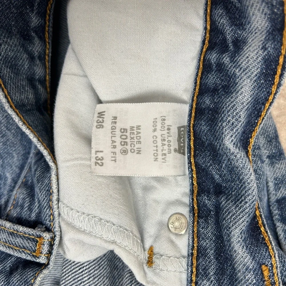 Levi's 505 Jeans Mens 36x32 Blue‎ Distressed Regular Fit Straight Leg Denim